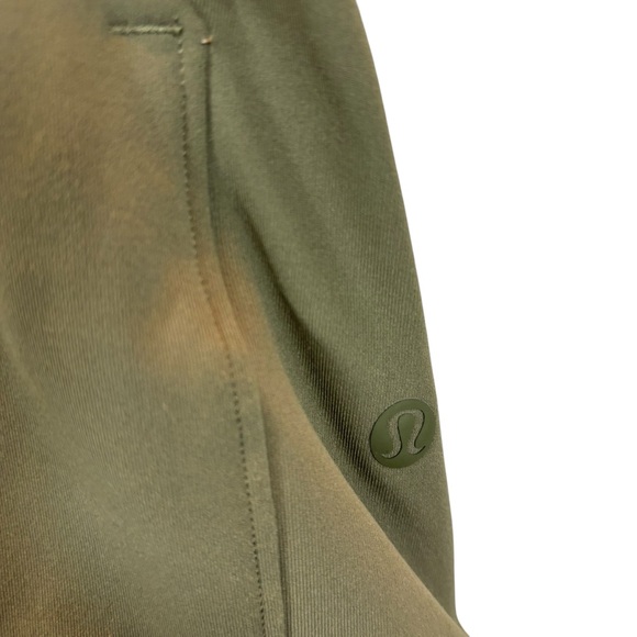 Ladies Lululemon On The Fly Army Green Shorts Size 4‎ - Picture 2 of 10